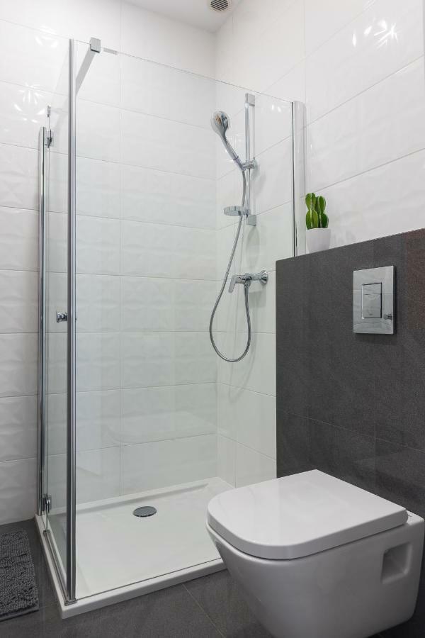 3V Apartments Varsovia Exterior foto
